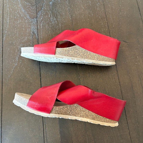 Yokono Red Leather Cork Wedges Crisscross Sandals Size 9 - Picture 6 of 13